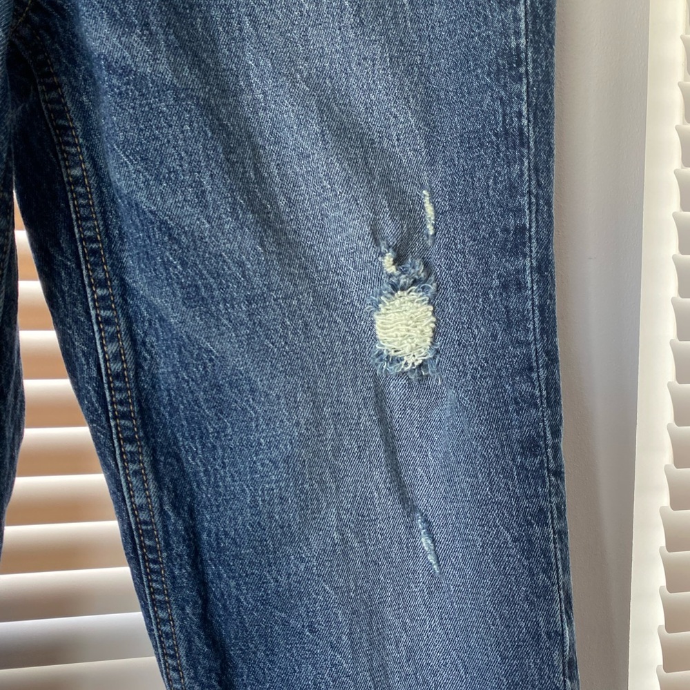 GAP Cheeky Straight High Rise Medium Wash Button-Fly Denim Distressed Jean 2/26” - Picture 5 of 13